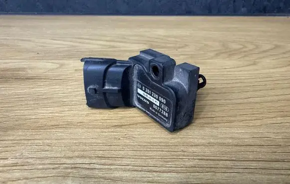 Volvo S80 Air pressure sensor 8677288