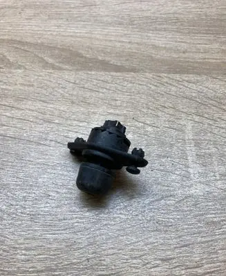 Volkswagen Polo III 6N 6N2 6NF Tailgate check strap stopper 6N0827499