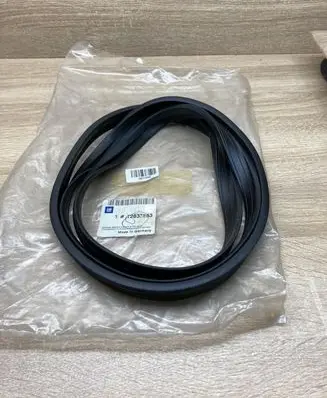 Saab 9-3 Ver2 Rubber seal tailgate window/glass 12833553