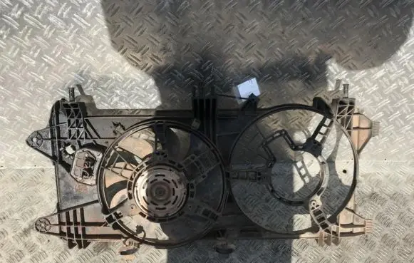Fiat Doblo Radiator cooling fan shroud