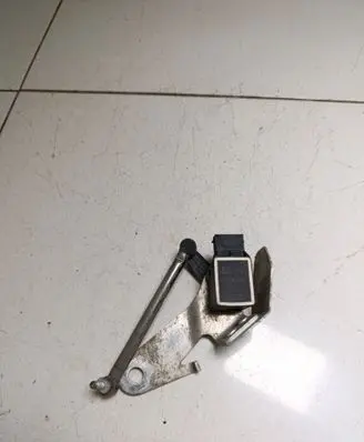 BMW 5 E60 E61 Headlight/headlamp level sensor 6784694