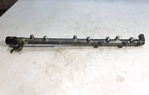 BMW 5 E60 E61 Fuel main line pipe 7788679 7805733 7787167