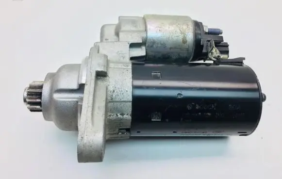 Volkswagen Jetta V Starter motor 02Z911023J