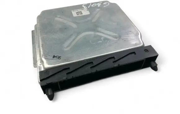 Volvo V70 Engine control unit/module ECU 30684877A
