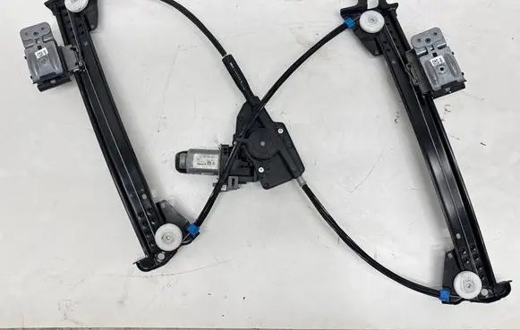 Tesla Model S Front door window regulator with motor 150603800F