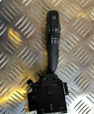 Toyota Avensis T250 Indicator stalk 8414005140