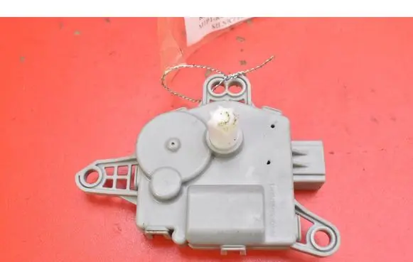 KIA Sportage Air flap motor/actuator EA1F1DN8AB02