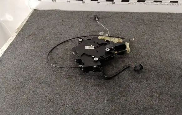 Volkswagen Caddy Sliding door lock 2K0843653N 35287 01072041008