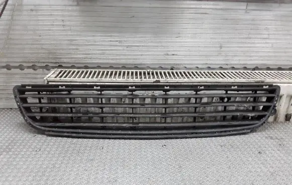 Opel Zafira B Front bumper lower grill 13124978