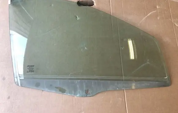 Fiat Punto (188) Front door window glass four-door