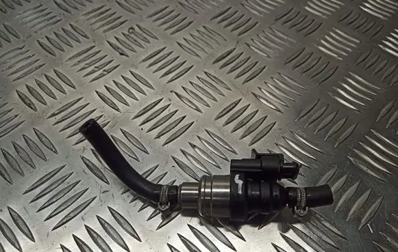 Skoda Octavia Mk1 (1U) LP gas injector 67R-016407