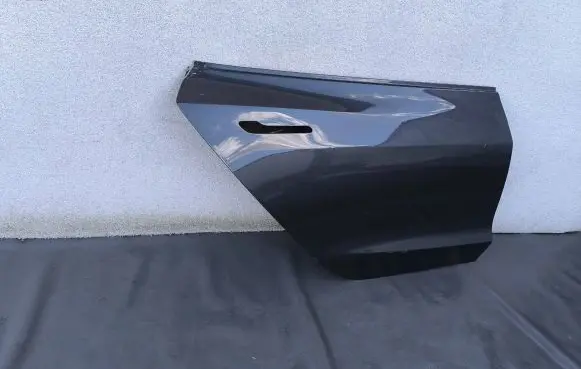 Tesla Model 3 Rear door 1081484-00-G
