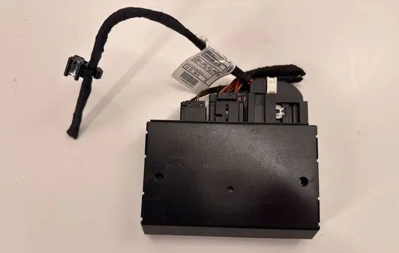 Volkswagen Touareg II Tow bar trailer control unit/module 4F0937731 4H0907383 4H0907383M