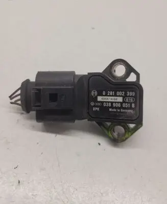 Volkswagen Golf V Air pressure sensor 0281002399 038906051B