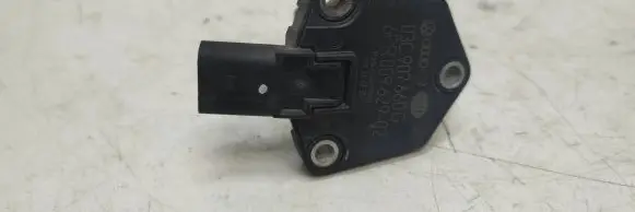 Volkswagen PASSAT B6 Oil pressure sensor 6PR00962902 03C907660G