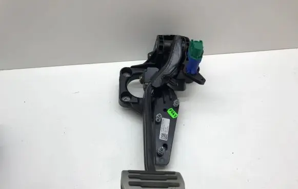 Jaguar E-Pace Brake pedal GJ3M2D094DB 2020908 J2008063053