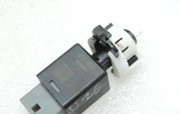 KIA Sportage Brake pedal sensor switch 938103S700 938133S800