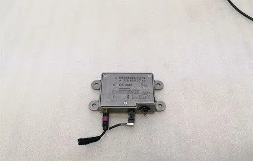 Mercedes-Benz CLS C219 Air suspension control unit module (rear) A2198203789