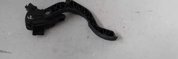 Volkswagen PASSAT B5.5 Accelerator throttle pedal 8D1721523J 6PV00837603 020205