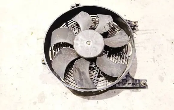 Mitsubishi Space Star Radiator cooling fan shroud