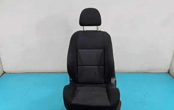 Peugeot 207 Front driver seat IMPRK1536632
