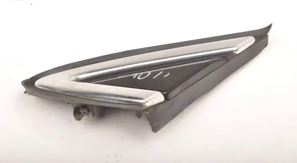 Front arch trim