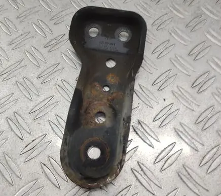 Volkswagen PASSAT B8 Other front suspension part 5Q0199517E