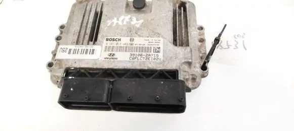 Hyundai i30 Engine control unit/module 391062A715 39106-2A715