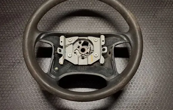 Volvo S40, V40 Steering wheel 30818129 30818130 30818131