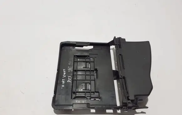 Audi A6 S6 C9 4L Other engine bay part 8B3907648A