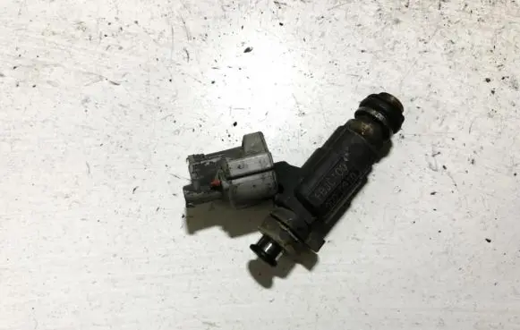 Subaru Legacy Fuel injector fbjc100 0009910