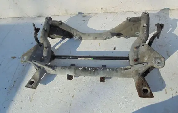 Mercedes-Benz C W204 Front subframe