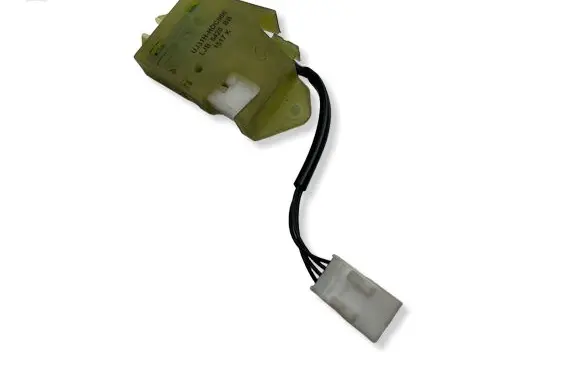 Jaguar XK8 - XKR Brake pedal sensor switch LJB6420BB UJ31HH0C906 1517K