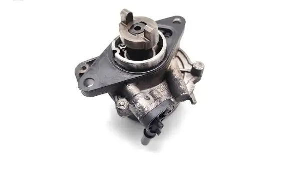 Opel Combo C Vacuum pump 55221037