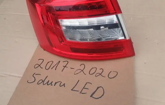 Skoda Octavia Mk3 (5E) Rear/tail lights 5E5827 5E5807