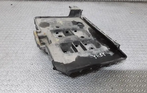 Hyundai Grandeur Battery tray 