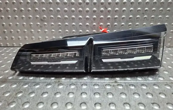 Peugeot 308 Rear/tail lights S26312064 9835300580