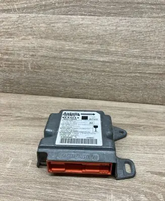 Renault Scenic I Airbag control unit/module 8200117652A 600639500