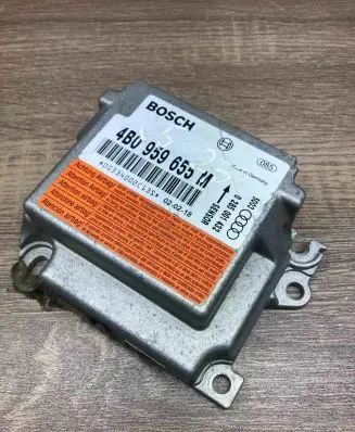Audi A6 S6 C5 4B Airbag control unit/module 4B0959655M 0285001432