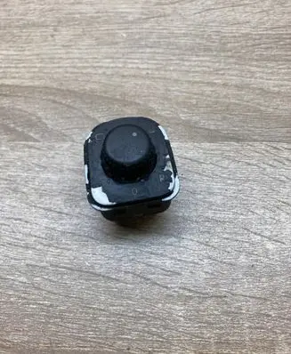 Volkswagen PASSAT B6 Wing mirror switch 1K0959565G