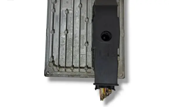 Ford Fusion Engine control unit/module BS6112A650AA S120977052A 5DJA