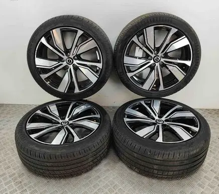 Volvo XC40 R20 alloy rim 32243376