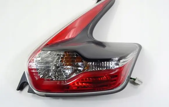 Nissan Juke I F15 Rear/tail lights 26550BV80A