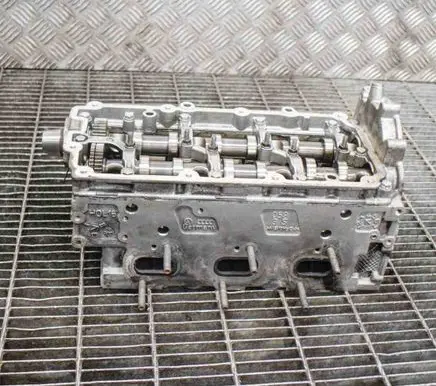 Audi A6 S6 C6 4F Engine head 1059353CS 059103063ER