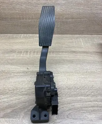 Opel Vectra C Accelerator throttle pedal 9186724CE