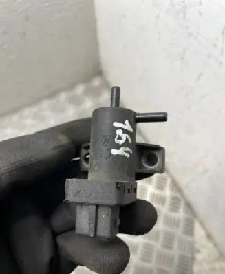 Volvo S40, V40 Turbo solenoid valve 7700113709