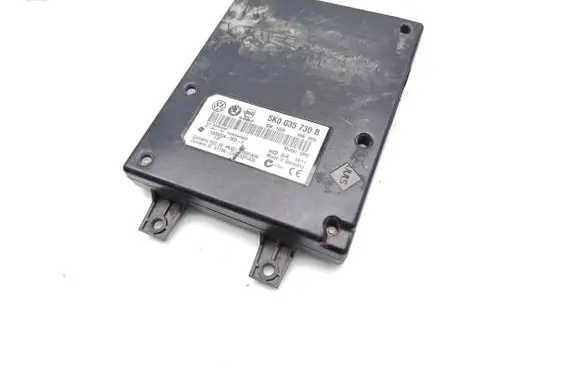 Volkswagen Tiguan Bluetooth control unit module 5K0035730B
