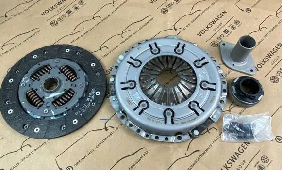 Audi A4 S4 B8 8K Clutch set kit 0B2141031