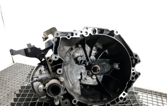 Toyota ProAce City Manual 5 speed gearbox 9811243810