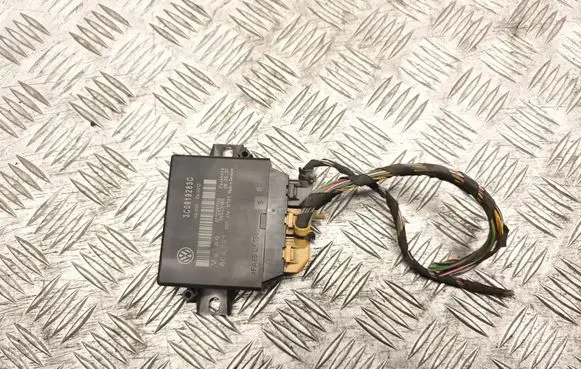 Volkswagen PASSAT B6 Parking PDC control unit/module 3C0919283C 0712301133